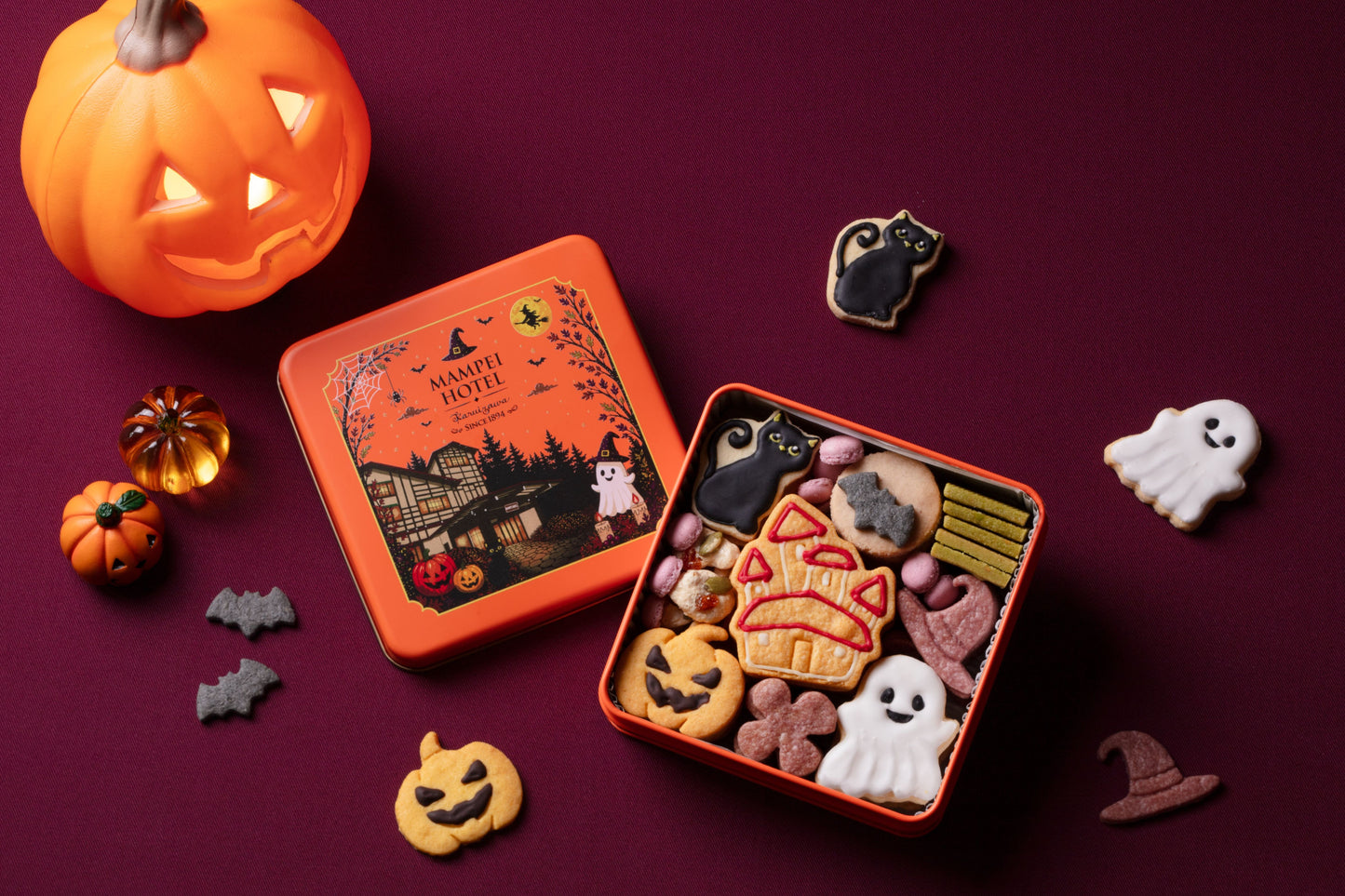 万平ホテル ハロウィンクッキー缶